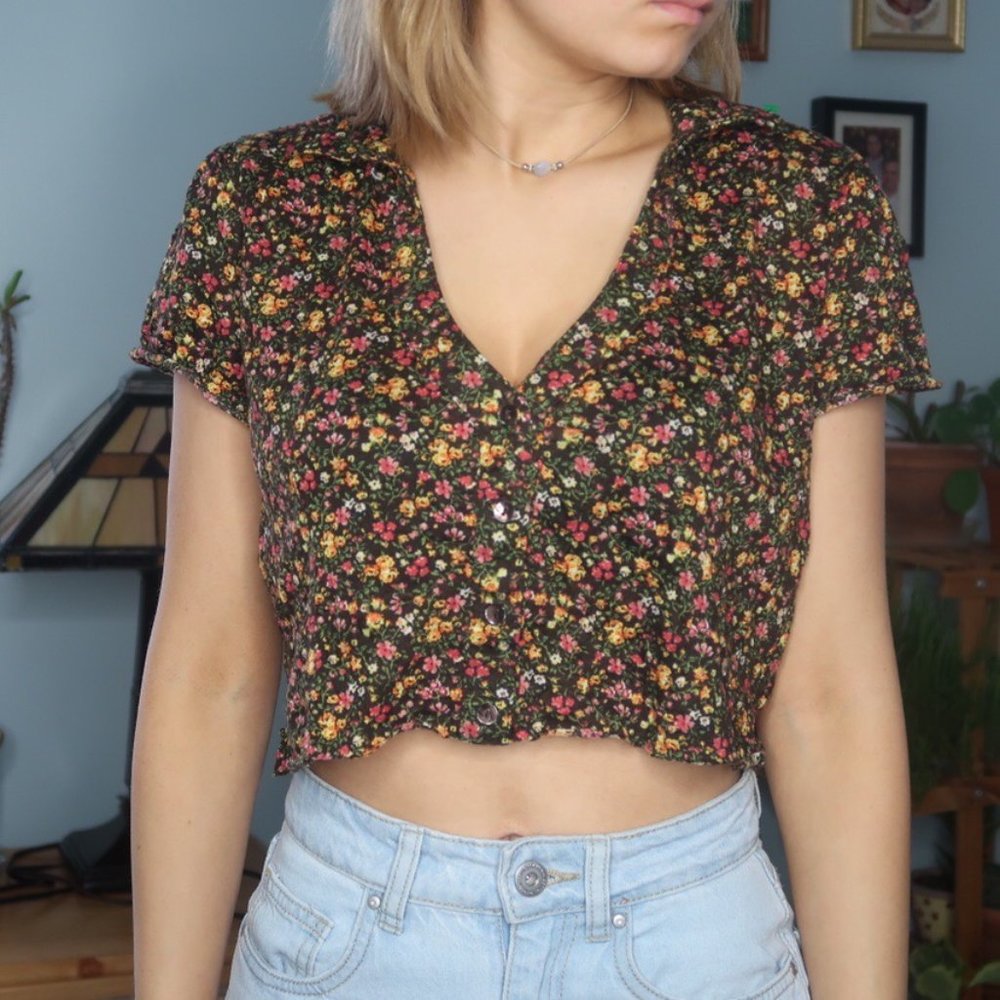 Floral Collared Crop top